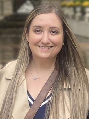 Katie Davis Headshot 2025 V2 - Katie Davis